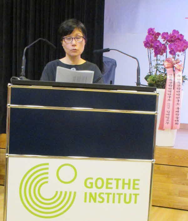 015 Dankesworte der Preistraegerin Lee, Ki Sook.JPG