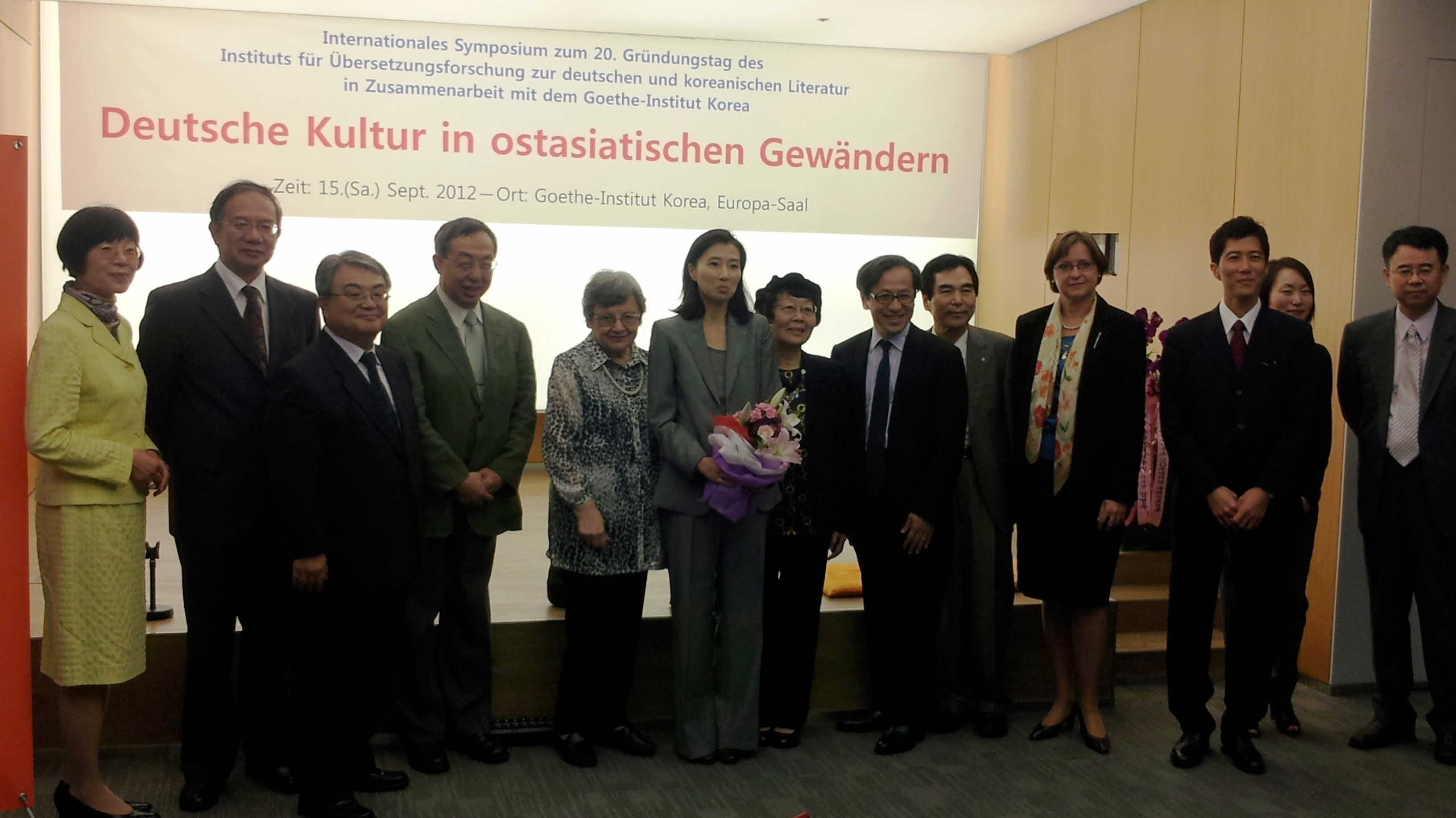 23 Gruppenfoto 2.jpg