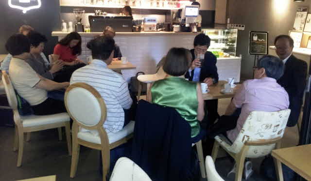06 Im Museumscafe 2.jpg