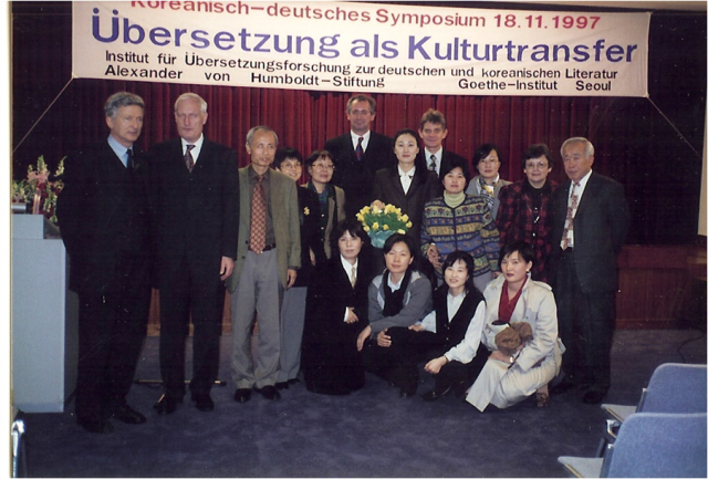 13 Gruppenbild mit Manfred Osten, Botschafter Voellers, Osterkamp, Dietrich.png